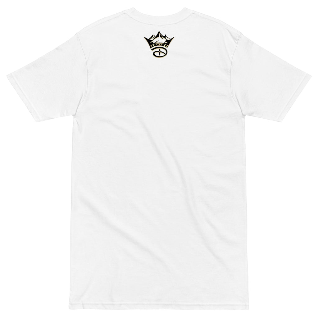 Crowned Perspective: Ocean Eyes Unisex Oversized Heavyweight Short Sleeve T-shirt | White
